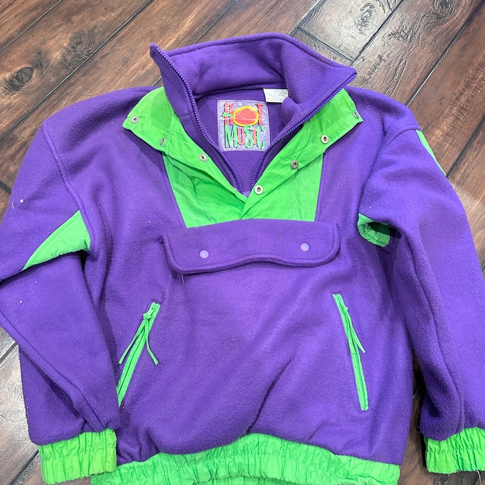 𝙷𝙾𝚃 𝙼𝚄𝚂𝙸𝙲
Retro 90’s 𝑵𝒆𝒐𝒏 Fleece jacket with insert - Picture 8 of 9